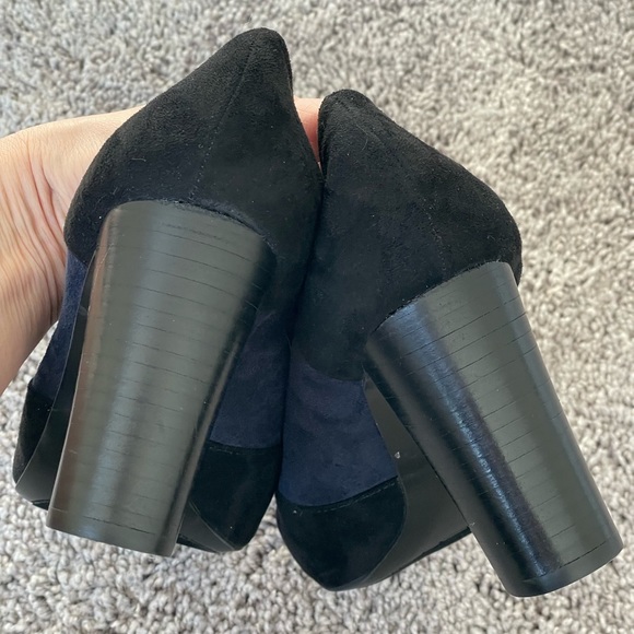 NWOT Impo Black and Blue Suede Heels - Picture 6 of 10